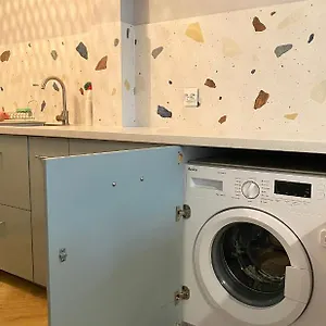 Close To Metro, 8 Minutes To Centrum And Near Airport Apartament